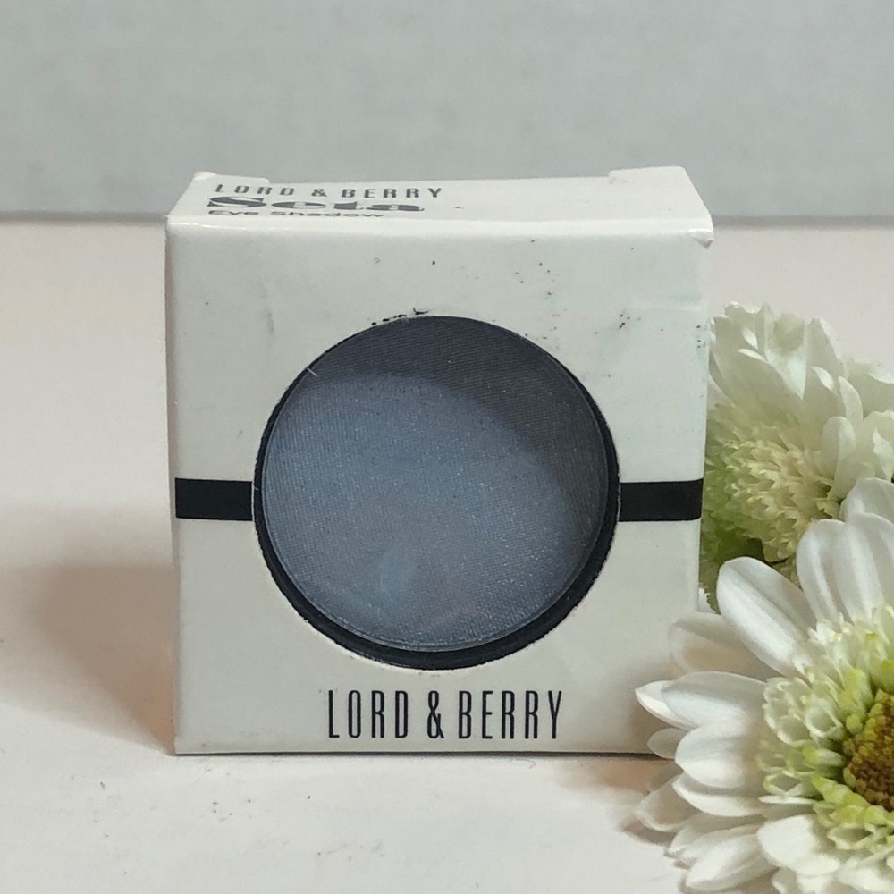 Lord and Berry Seta eyeshadow